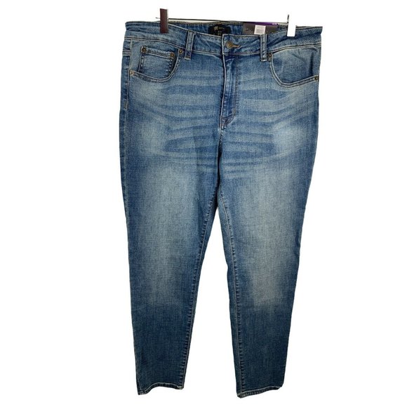 Frye Denim - Frye Mid Rise Authentic Wash Skinny Leg Jeans